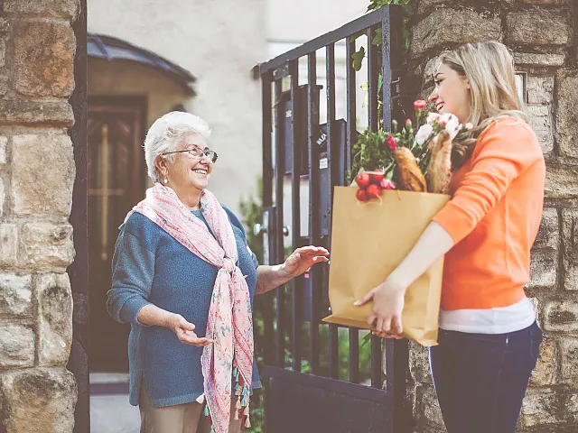 Einkaufshilfe für Senioren / Aide à l'achat pour les personnes âgées