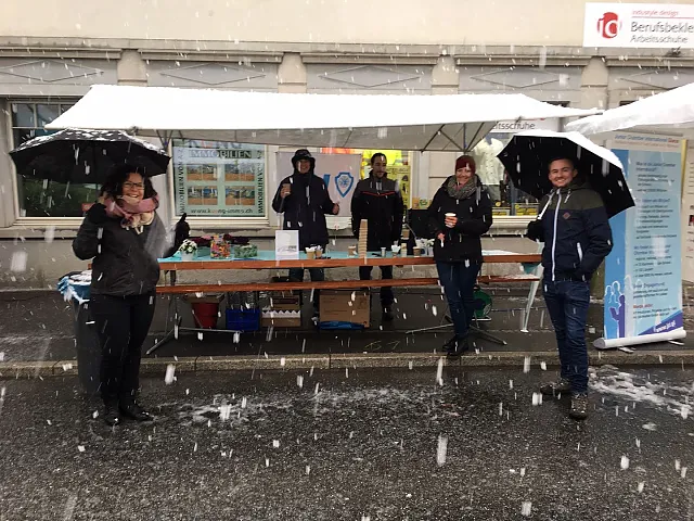 Charity Markstand an der Näfelser Fahrt